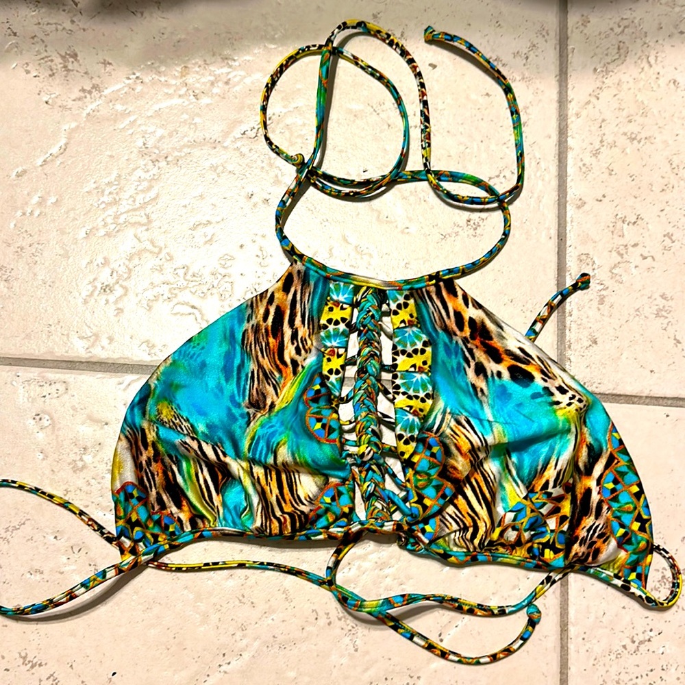 Luli fama bikini top